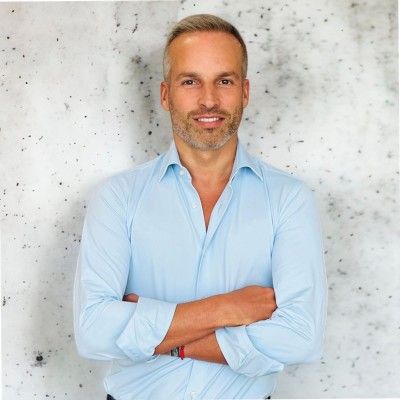 Ricardo Costa | VER LINKEDIN